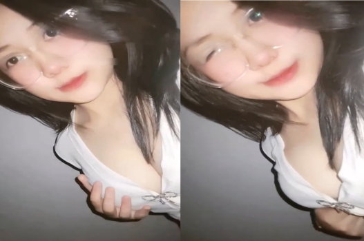 Phim sex mới gái đẹp đeo kính